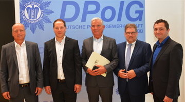 Minister erkennt Forderungen der DPolG an